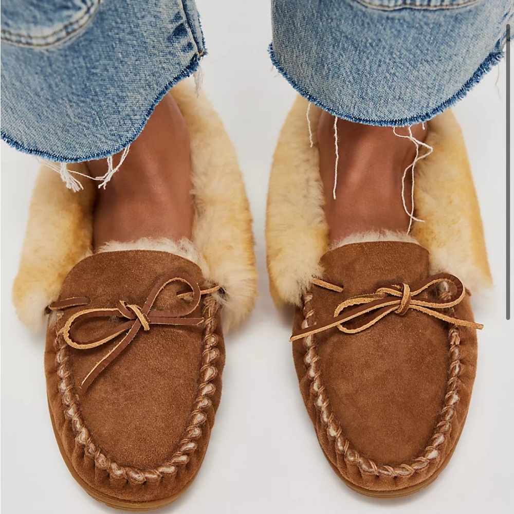 LL Bean Women's Wicked Good Moccasins